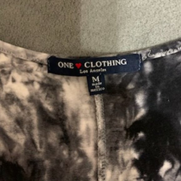 One CLothing Sleeveless Tie Dyed Romper - Picture 7 of 7